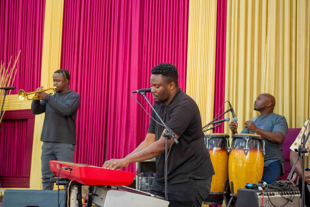 twimeelelyon's tweet photo. Wambali's Manyasa Band returns

Read more through the link below.
https://t.co/0gyBSLTKjr https://t.co/bBipH9dnLX