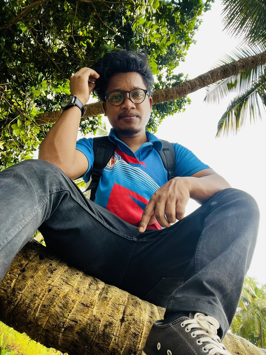 NareshResearch's tweet photo. King of my domain. 🧙🏻⚡️⛰️ https://t.co/Ntwj8UDifE