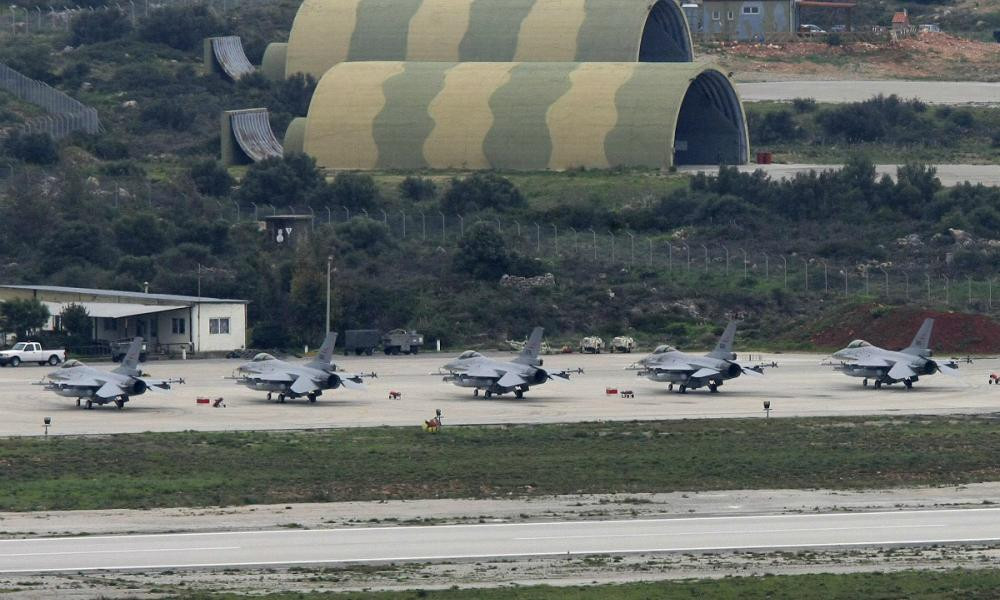 DİKKAT!

ABD'nin İsrail'e askeri desteğini fırsat bilen Yunanlar, Ege'de bir oldubitti çabası içine girdi. Bu kez konu adalar...

İsrail-Filistin Savaşı'nın ardından bölgeye gönderdiği savaş uçakları Girit Adası'ndaki Suda Üssü'ne sığmayan ABD, Atina yönetiminden ek bir üs