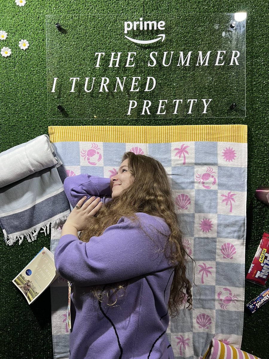 JustEllieWillDo's tweet photo. My first official stop on Day 6 of #SXSWSydney was the #Primeville booth where we got some noms, great pics and also won cool prizes ๐ฅฐ
#Ad #Gifted #SXSWSydOG https://t.co/R8Cej62cUb