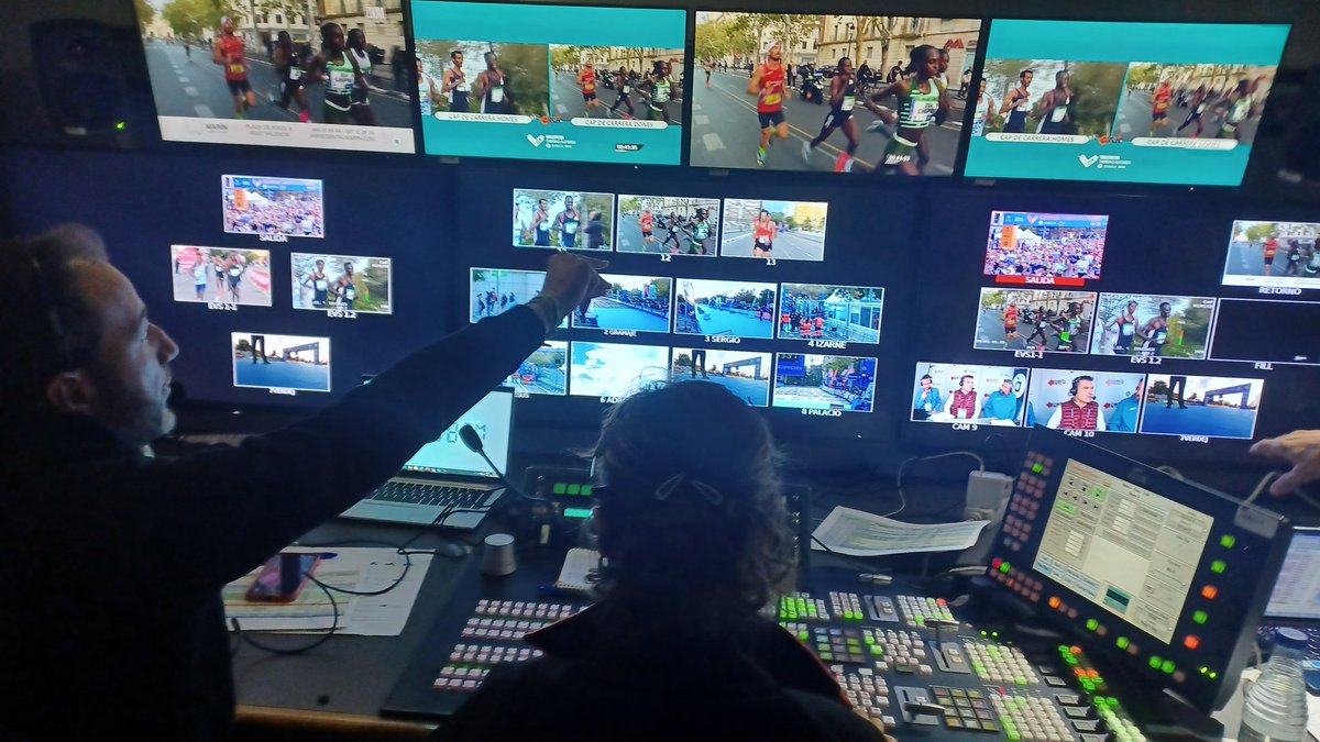 <a href="/MedioMaratonVLC/">Medio Maratón Valencia</a> EN DIRECTE per <a href="/apunt_media/">À Punt</a>. Amb rècord d'Espanya inclòs, amb Carlos Mayo. L'equip <a href="/ACorrerAPunt/">A córrer</a> t'apropa tota la informació de la prova amb <a href="/xaviblasco/">Xavier Blasco Gea</a> <a href="/iFerches/">Fernando Miñana</a> <a href="/Alex_Calabuig/">Álex Calabuig</a>