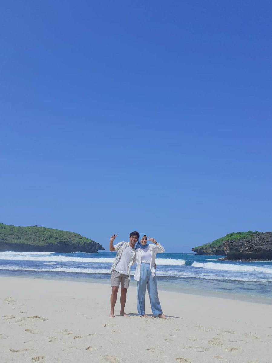 andryogik's tweet photo. 💍 https://t.co/yKH2gmQS6U