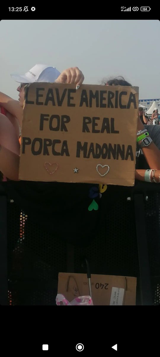 louiseiuncesso's tweet photo. tre mesi da questo capolavoro https://t.co/6GaGVGQ97N