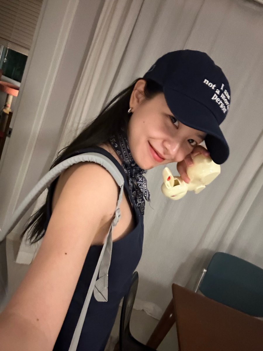YERI 예리 DAILY tweet media