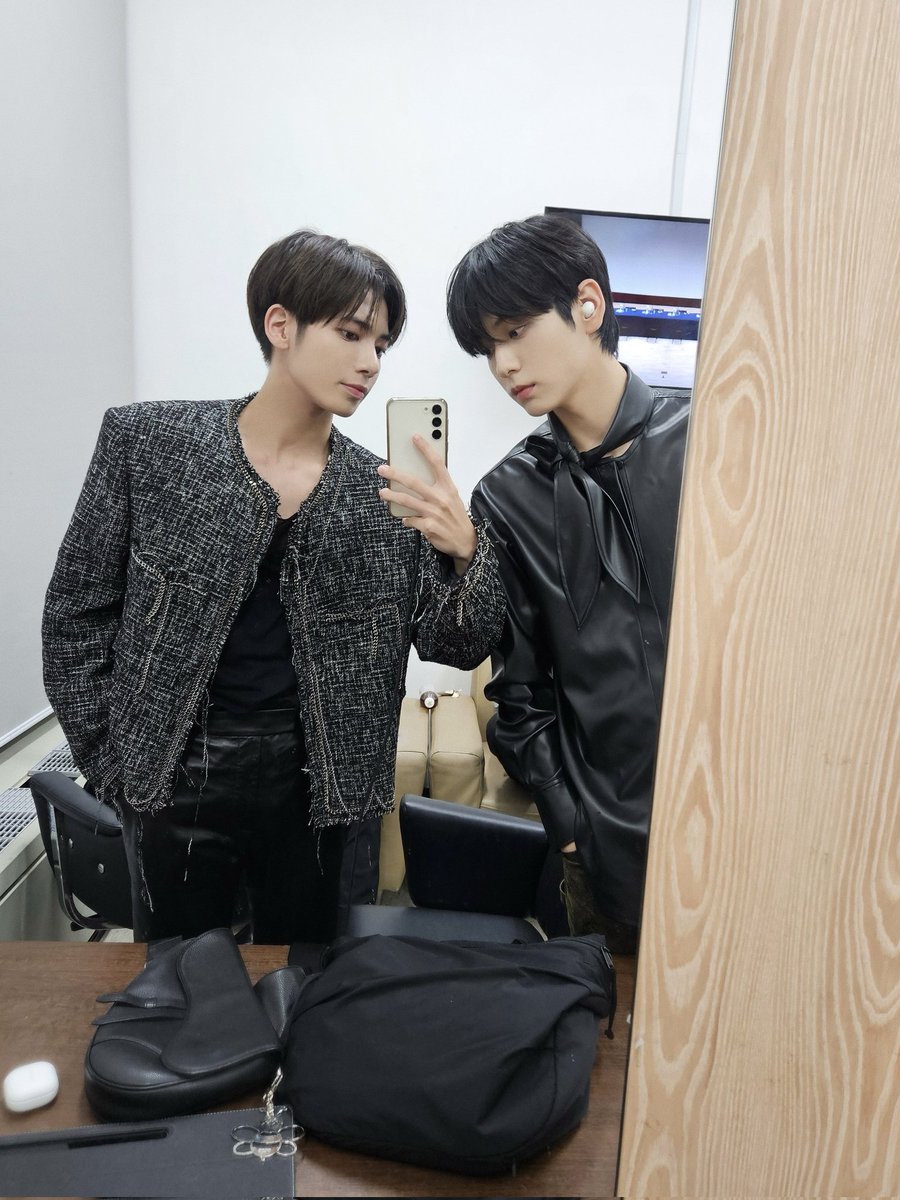 TXT_members's tweet image. 모아랑 함께하는 시간은 언제나 빨리 가는구만요!!
#태현 #TAEHYUN