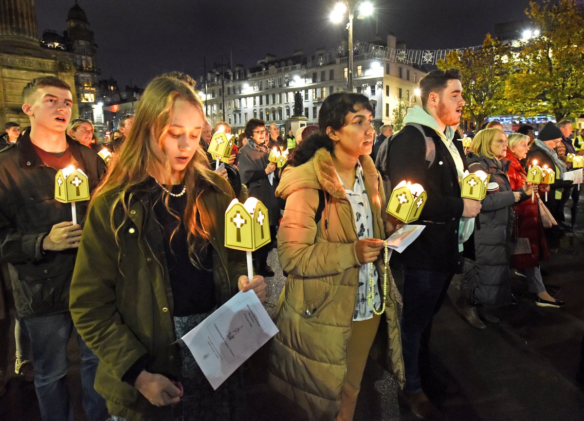 BWoodzy99's tweet photo. Thursday 26th October marks the 56th anniversary of the Abortion Act
The annual torchlight procession will begin at 18:30 from George Square Glasgow to remember the 10 million lives lost and pray for a world where abortion is unthinkable
Please join us if you can๐
@spucprolife https://t.co/Y2Ev8r0Wud