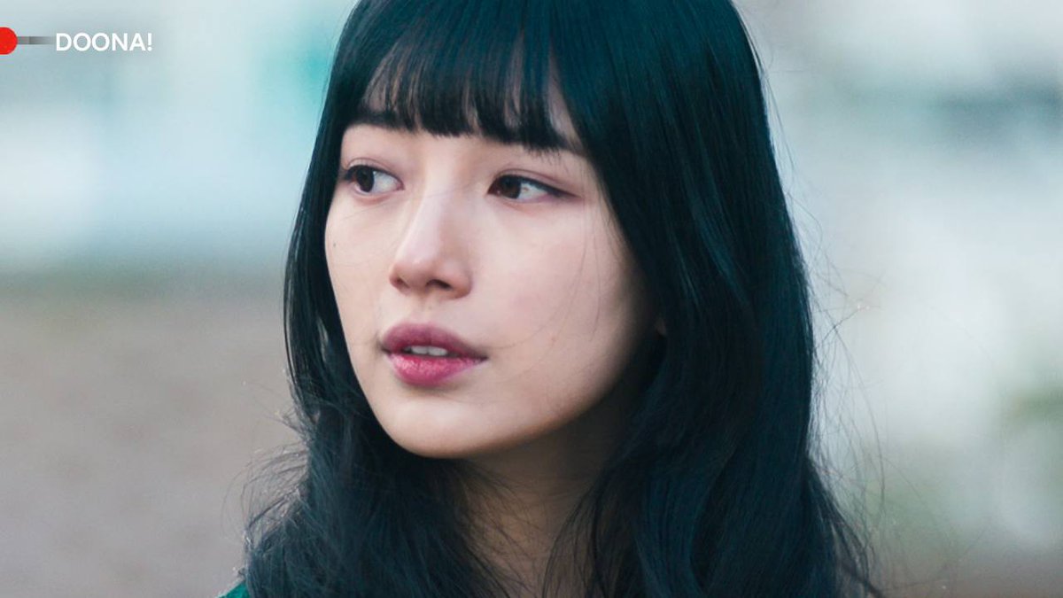 kdrama_menfess's tweet photo. •kdm• 🔥⚠️ doona 🔥⚠️ sender mau apresiasi akting suzy disini gila sih, nyampe banget rasa depresi, anxiety, dan trauma dia lewat actingnya, sorot mata, gerak gerik tubuhnya. doona is totally for suzy🥹 https://t.co/hCDwDlUM0j