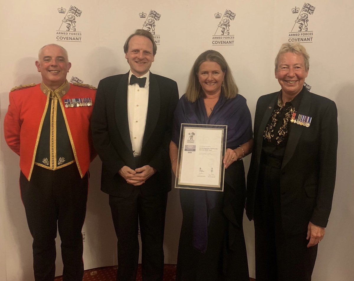 A pleasure to be at @MadingleyHall on Thursday evening presenting the prestigious SILVER Defence Employer Recognition Awards to 22 brilliant companies from across the region for their work supporting our military - support which has never been so important or needed.🥇🥈🥉