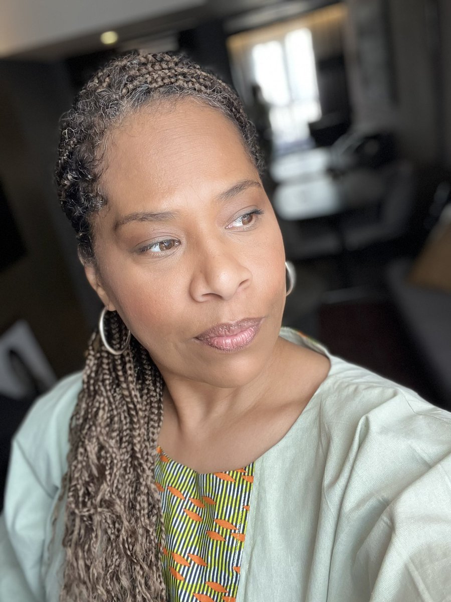 Le problème de la diaspora africaine, c’est qu’elle est restée ouvrière dans sa tête, et qu’elle ne se projette pas en force de lobbying. Le jour où la diaspora africaine aura compris que, comme la diaspora israélienne ou chinoise, elle doit s’organiser pour peser lourdement dans