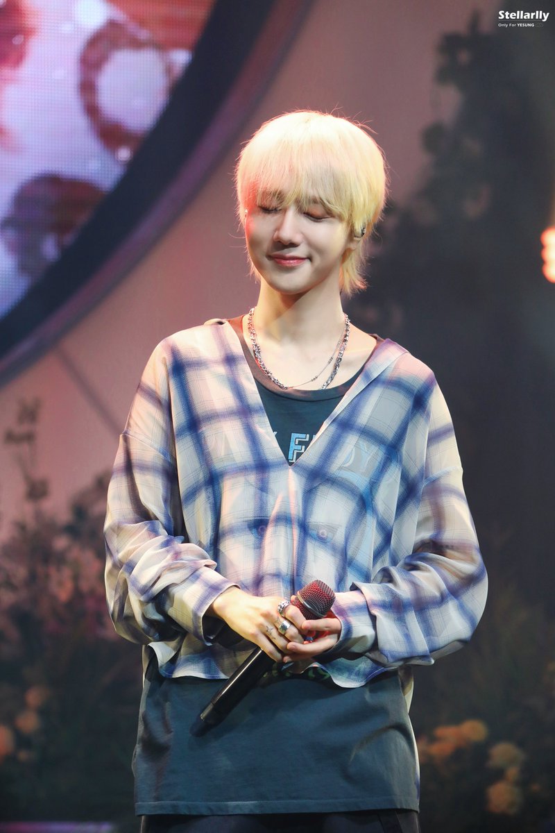 Stellarlly's tweet photo. 231022 Unfading Sense

오늘두 행복했엉💕

#슈퍼주니어 #SUPERJUNIOR  
#예성 #YESUNG #艺声 #イェソン 
@shfly3424 https://t.co/3OLVVVPuJG