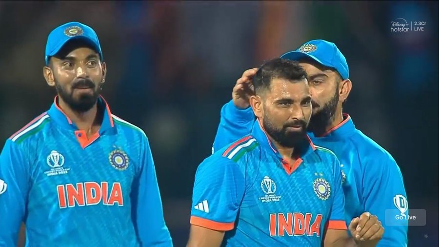 pradum099's tweet photo. Five-wicket Haul by MOHAMMED SHAMI...!!!! 🇮🇳🔥 Phenomenal performance! #INDvsNZ #Shami
#Shami
#SuryakumarYadav https://t.co/CojTBMHQQ2