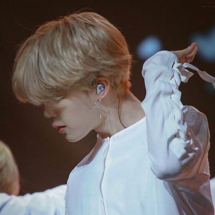 faityjm's tweet photo. mi imperio romano es jimin rubio https://t.co/yhdvRcpMuD