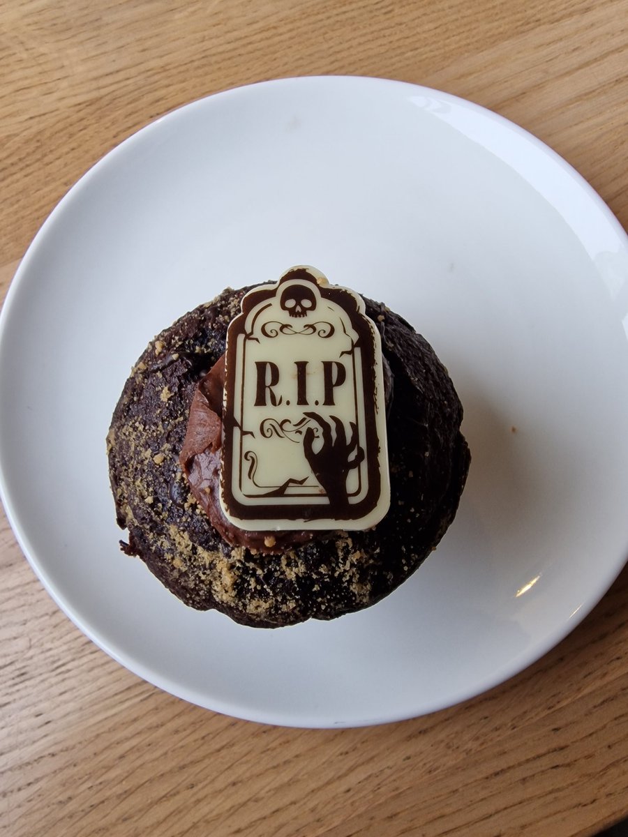 Jordan Gray (@talldarkfriend) on Twitter photo Is it a bird? Is it a plane?
No, it's a macabre little muffin.
Come see me TONIGHT at <a href="/TheGulbenkian/">Gulbenkian Arts Centre</a> in Canterbury | 8pm | #IsItABird? 🦇 Is it a bird? Is it a plane?
No, it's a macabre little muffin.
Come see me TONIGHT at <a href="/TheGulbenkian/">Gulbenkian Arts Centre</a> in Canterbury | 8pm | #IsItABird? 🦇