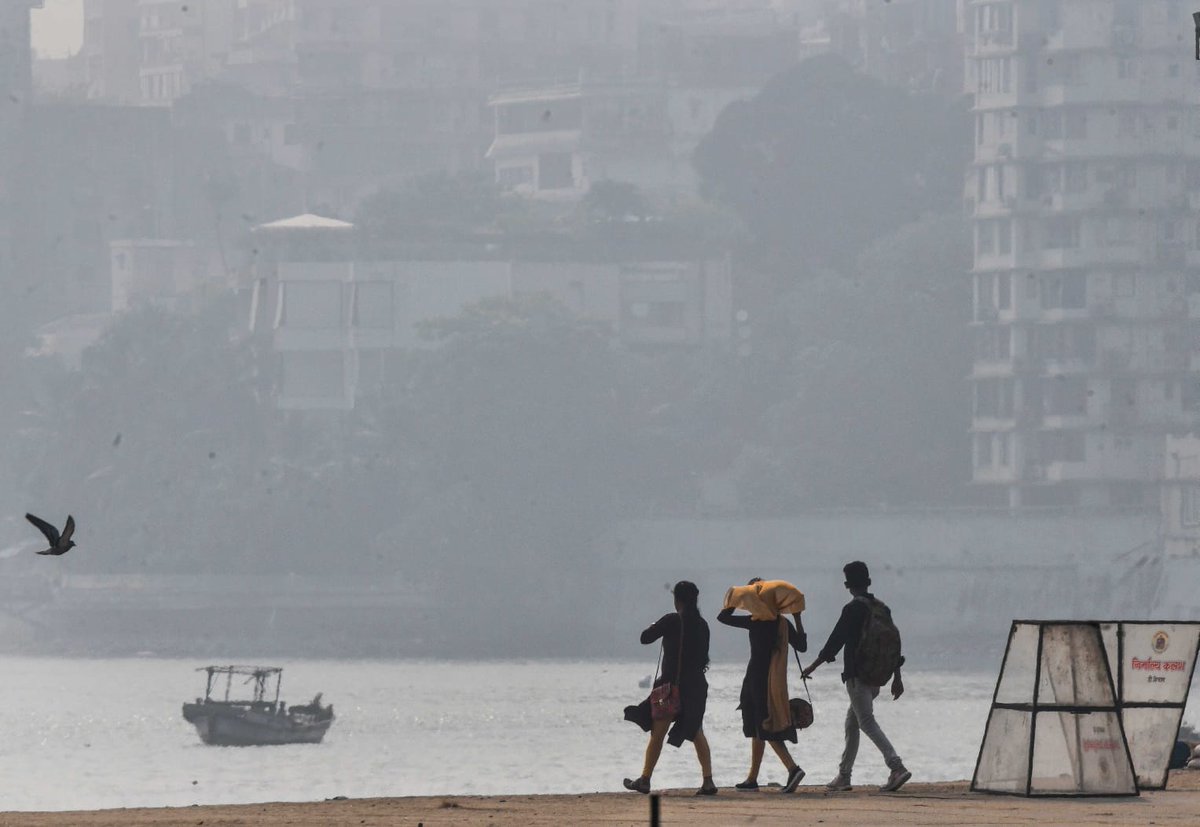 - Mumbai Air Pollution Visuals from Girgaon Chowpatty #Smog #pollution #Mumbai #AirPollution