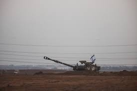Israel is threatening to target civilians who stay in northern Gaza as supposed sympathizers with a terrorist organization. reuters.com/world/middle-e… That's what Israel did in 2006 in southern Lebanon even though civilians had many good reasons not to flee. hrw.org/news/2007/08/2…