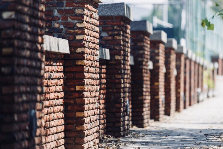 jo_p_writes's tweet image. It’s so lovely when someone reaches out to help when you’re starting out. Deborah Swift has included a blog on her website for my 1970s Yorkshire Christmas novel if you’d like to take a peek. Thank you Deborah, it warmed my heart that you got in touch. 

deborahswift.com/the-fifty-lost…