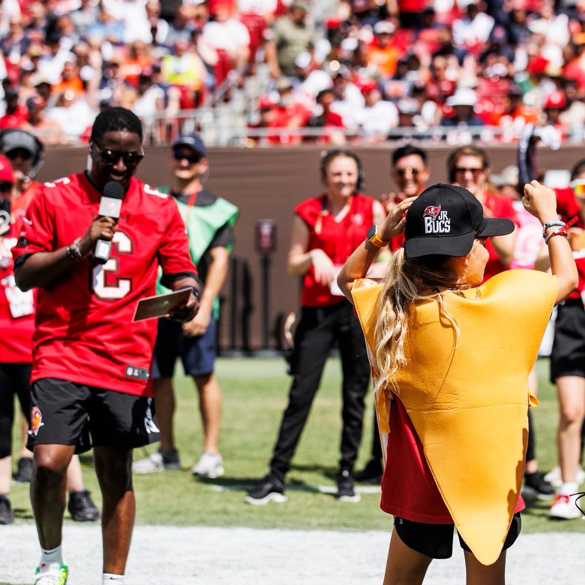 G A M E D A Y @Buccaneers @brittcav @StreetLacedDJs #GoBucs