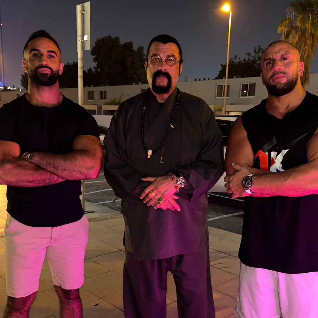 About yesterday 🥊✨️
#UFC294
Shihan Steven Seagal with Tam Khan ex professional MMA fighter 💪 #stevenseagal #Seagal