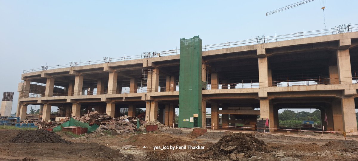 DevelopedSurat's tweet photo. #ThanksALot
@RailMinIndia @nhsrcl @AshwiniVaishnaw @DarshanaJardosh @narendramodi ji
#Surat #BulletTrain Station @ #Antroli , #Kadodara Road is
#getting_ready for #Mumbai #Ahmedabad Route
@DaxeshMavani @Bhupendrapbjp @CRPaatil @sanghaviharsh @prafulpbjp @mukeshpatelmla ji https://t.co/feQbAvnrLk