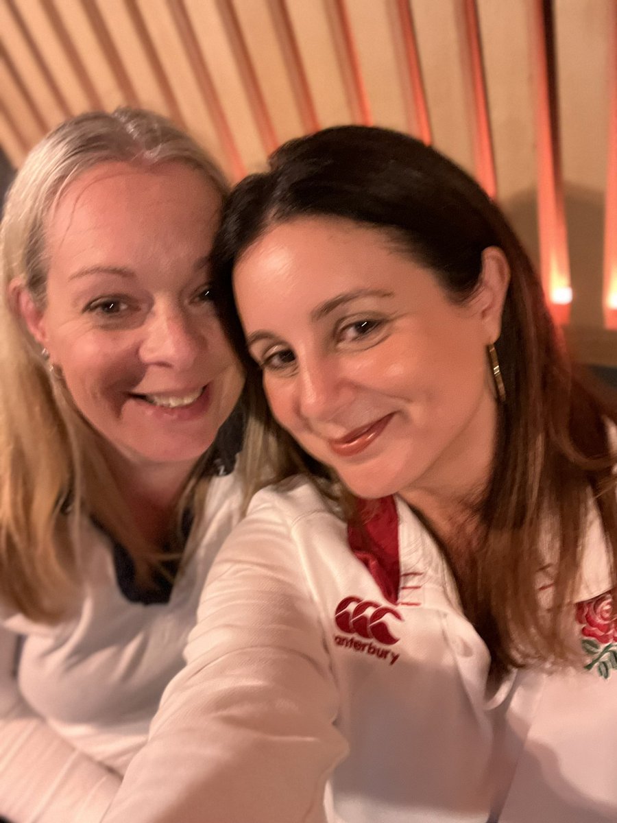 You made us SO proud last night <a href="/EnglandRugby/">England Rugby</a>  🌹🏉 gutted not to be marching onto the Final, thank you for the journey. 👏   
<a href="/RosebudEvents/">Claire Ashby</a>