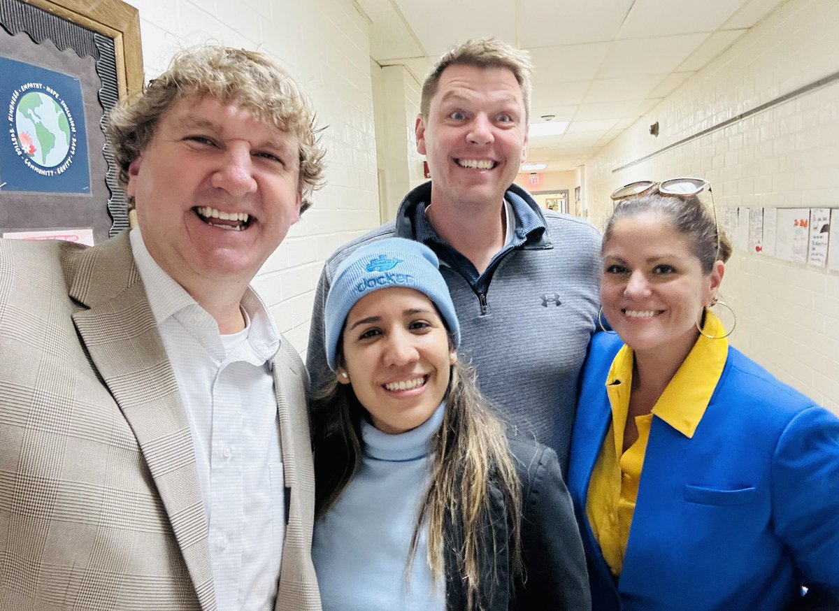 FreebirdsShire's tweet image. Such an awesome afternoon spent at @CulbrethCougars @chccs  with great friends/passionate education leaders. Loved meeting @ScienceMissM and hearing of how she continues to make an impact on her students in #UnitingOurWorld 🌎 Looking forward to our next visit! @ParticipateLrng