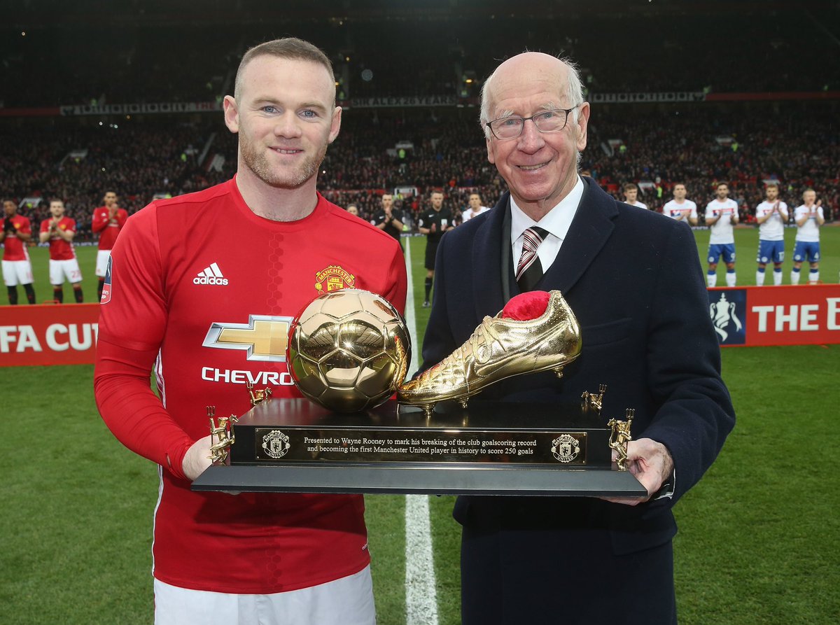 WayneRooney's tweet photo. A huge inspiration to myself and so many others. Rest in peace Sir Bobby ❤️🙏 https://t.co/GlhLAX8UL8