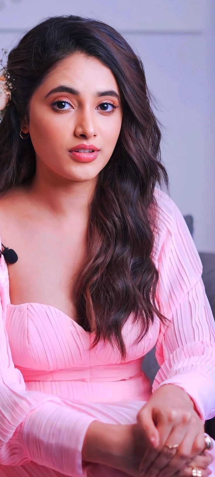 F9CBJ77XUAA_Wm9?format=jpg&name=large