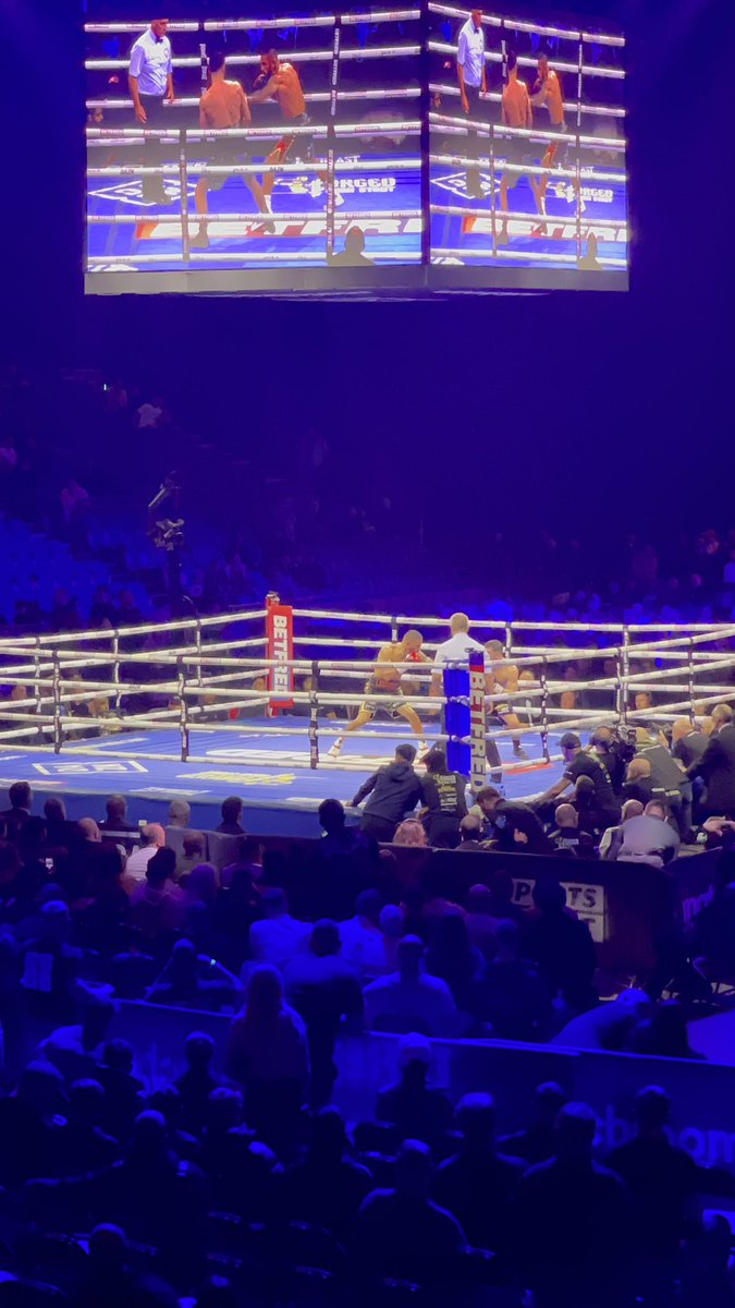 carlrender1's tweet photo. Catteral vs linares last night in Liverpool , great night and 1st time I’ve been to see a live fight 🥊

#matchroomboxing 
#DAZN #CatterallLinares https://t.co/Q8h037GDnO