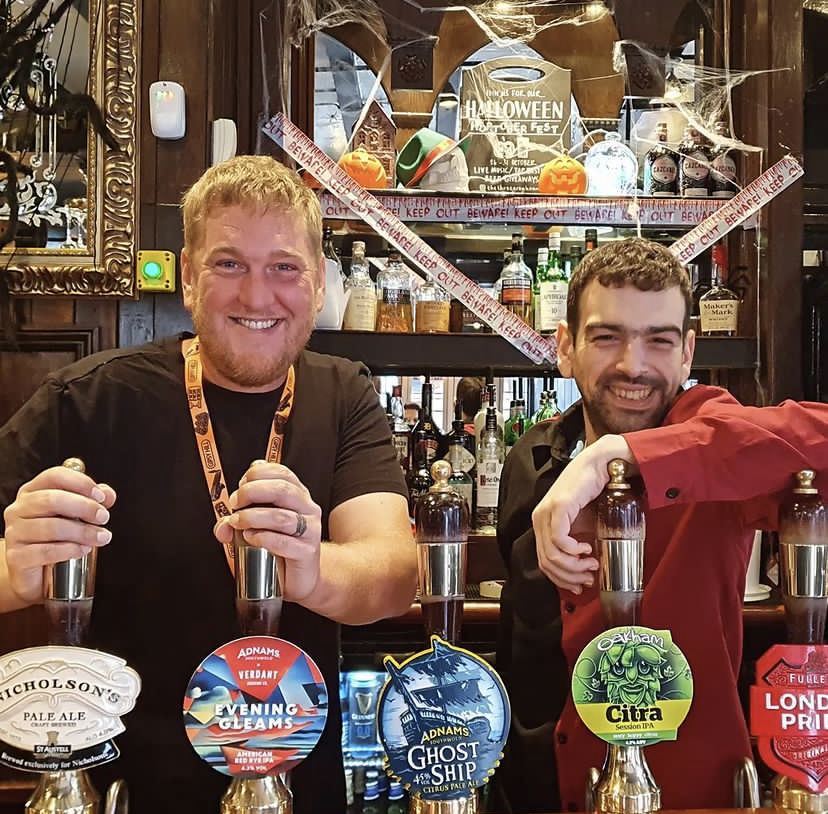 Hello, pub enthusiasts! 🌟 We're here to introduce you to the dynamic duo, Dean and Ben, that helps keep the spirits high and the glasses full (along with the rest of the team) at The Three Greyhounds. Find out more about the Three Greyhounds: bit.ly/3S30w1Z