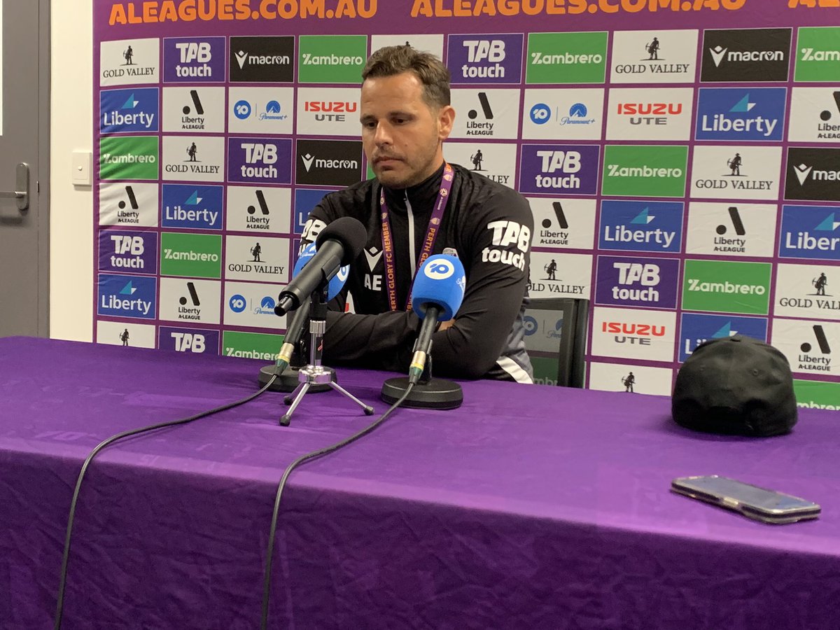 MattOlsen294's tweet image. Epakis on the rising intensity from the Jets in the second half.

“That’s human instinct when you have something to try and hold on to it, and when you don't have something you really push”

@FrontPgFootball #PERvNEW