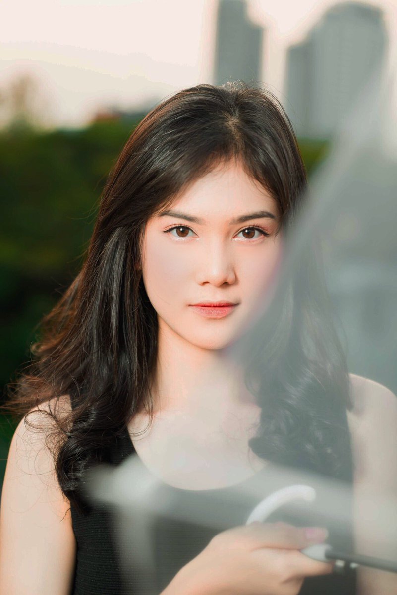botemmn's tweet photo. jadi tau alesan akhir-akhir ini matahari terasa lebih panas.
dia keknya mau show off, soalnya chika juga lagi cantik-cantiknya.
#4lay #gombalgembel #gppakusayangyessica #luvchikasesemesta #cintagila #cintainimembunuhku #kaumanusiabukanchika https://t.co/O3sNXjAR7O