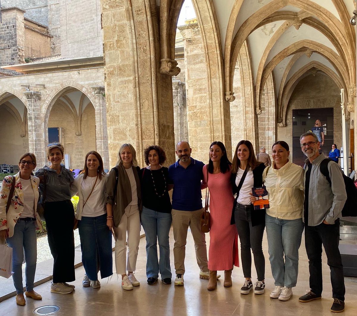 Persones boniques, persones amb ❤️. Gràcies València! #LideratgesValents. 

#vicenttorrent @paualabajos 
 <a href="/ImmaLopezPrimo/">Imma López</a> <a href="/EncarnaCuenca/">Encarna Cuenca</a> <a href="/columnaedicions/">Columna</a>