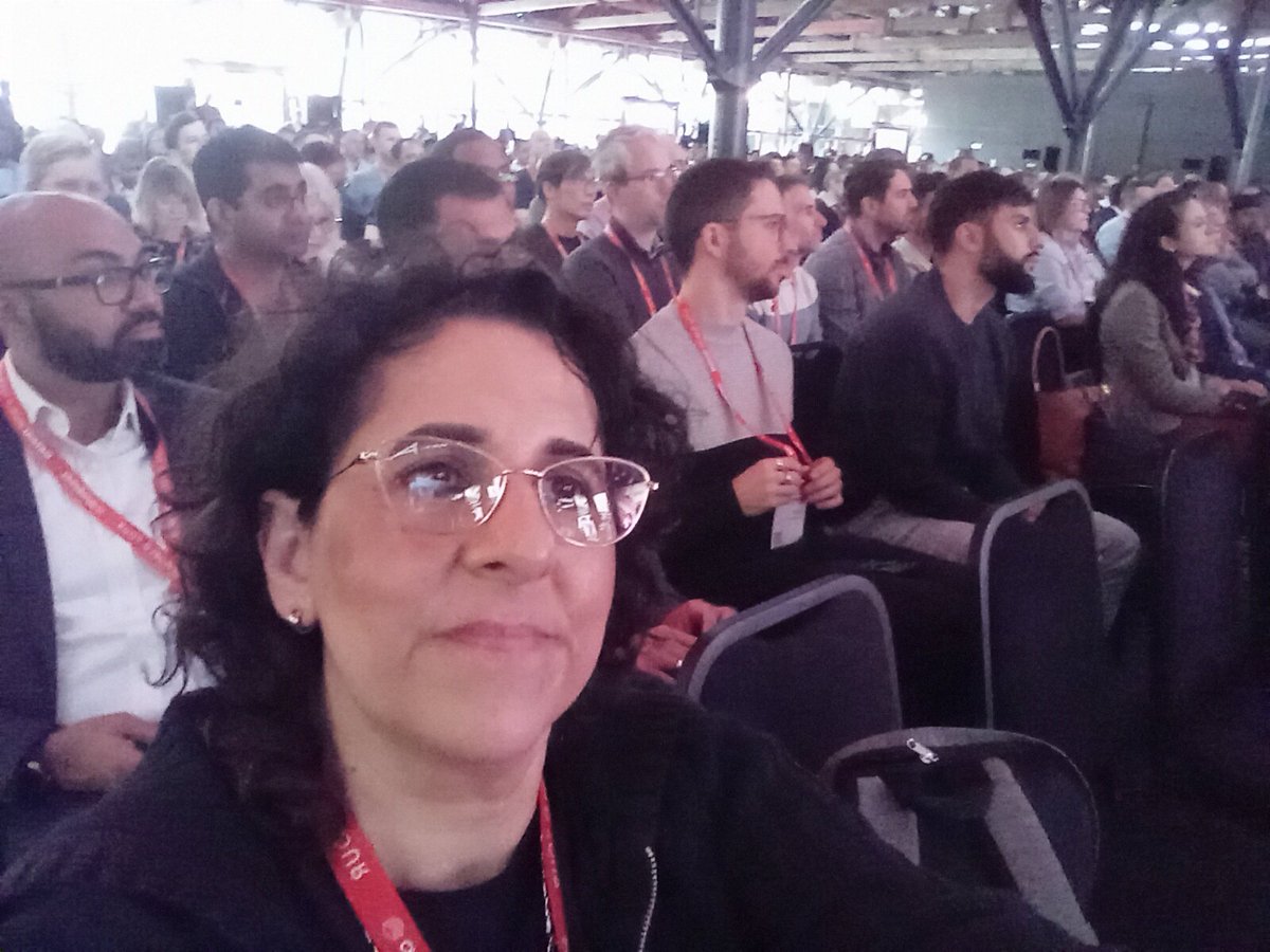 NoushinKananian's tweet image. databricks Data + AI World Tour at Tobacco Dock in London.
#DataAIWorldTour
