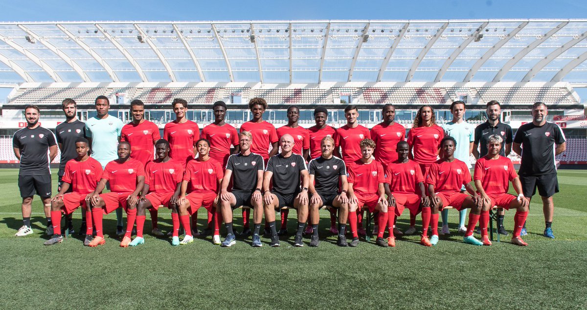 DFCO_Officiel's tweet photo. 𝗟𝗮 𝗡𝟯 𝗽𝗿𝗲𝗻𝗱 𝗹𝗮 𝗽𝗹𝗮𝗰𝗲 𝗱𝗲 𝗹𝗲𝗮𝗱𝗲𝗿 !

En l'emportant face à Louhans (1-0), le DFCO s'empare de la première place de son groupe de N3.

Le résumé  ➡️ https://t.co/l6lqFV1p4H

A noter également la victoire des U17 à  Andrézieux ➡️ https://t.co/xxfgcqQsg7

#formationDFCO