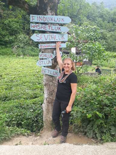 İzmir den Çamlıhemşine selam olsun 
#Çamlıhemşinderesinikoruyalım 
#serhanasker
#halktv