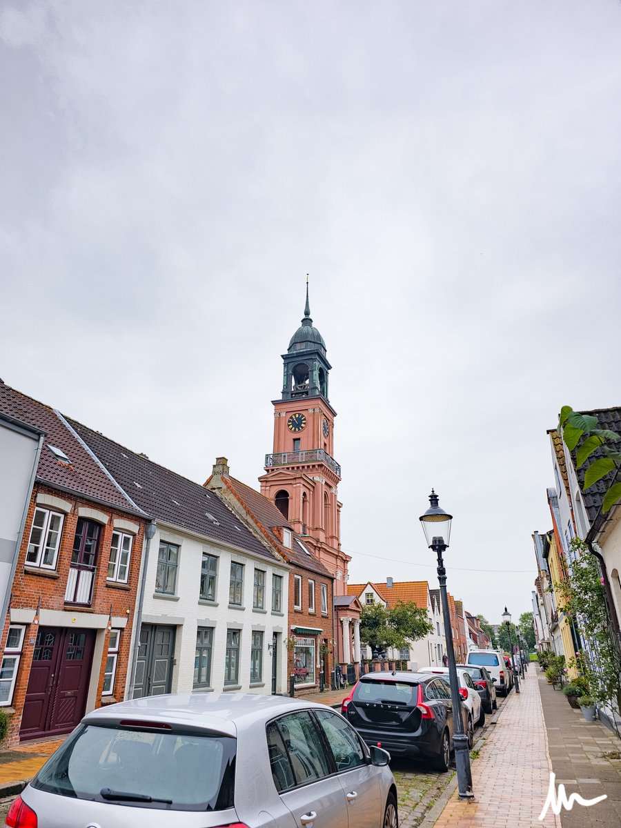 Isabwell's tweet photo. Happy Sunday.☕️
It's time for another #IsasGermany vlog. On our way back from SPO, we made a stop in #Friedrichstadt and the little town took me on memory lane. It really does reminde me of Amsterdam.
▶️ https://t.co/Yi5a3EL6Yd https://t.co/IJgJCL8z1f