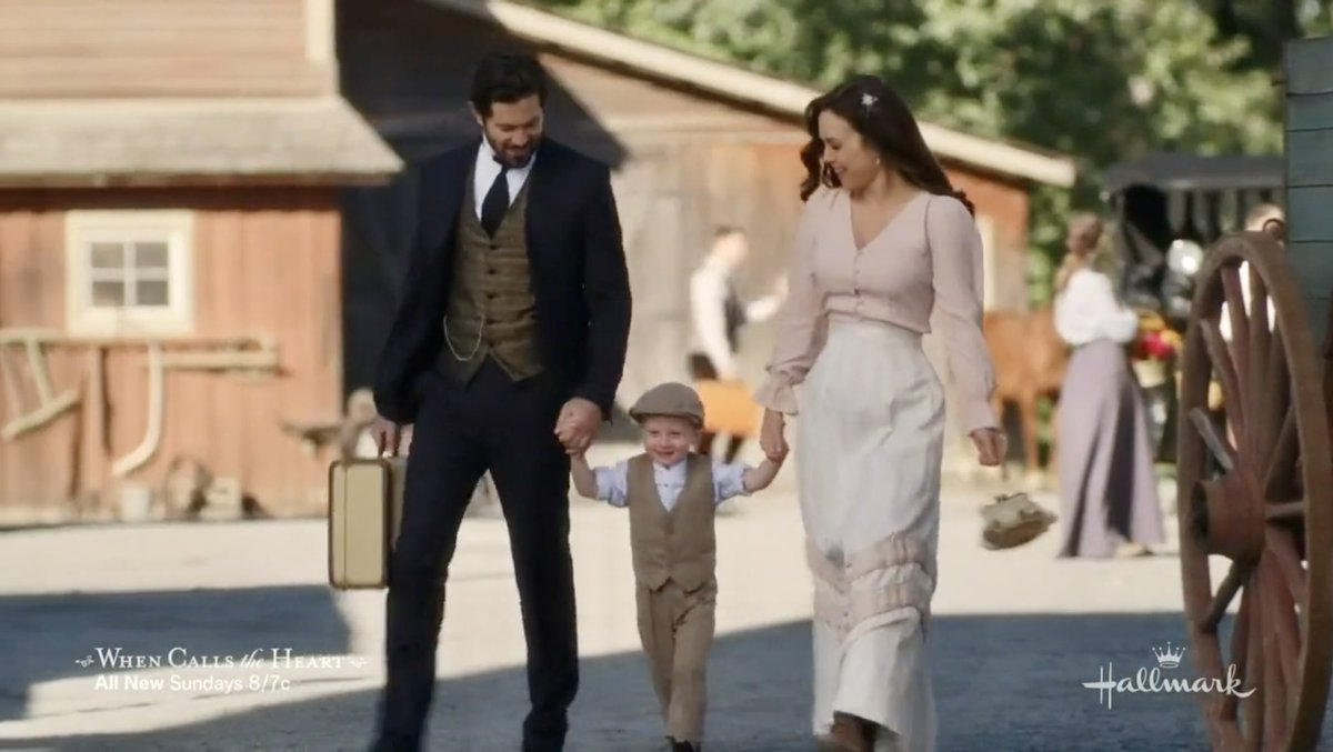 inDEwetrust's tweet photo. Their special nickname. 
LJ was his priority. Just a few months after the first kiss, and he already thought of the three of them as a family. https://t.co/i8DcEKsSRm