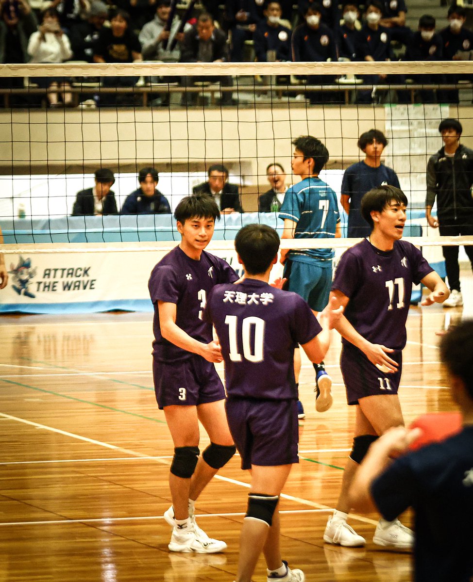 鋭いナイフみたいな切れ味のスパイクとサーブさすがでした #楠本岳