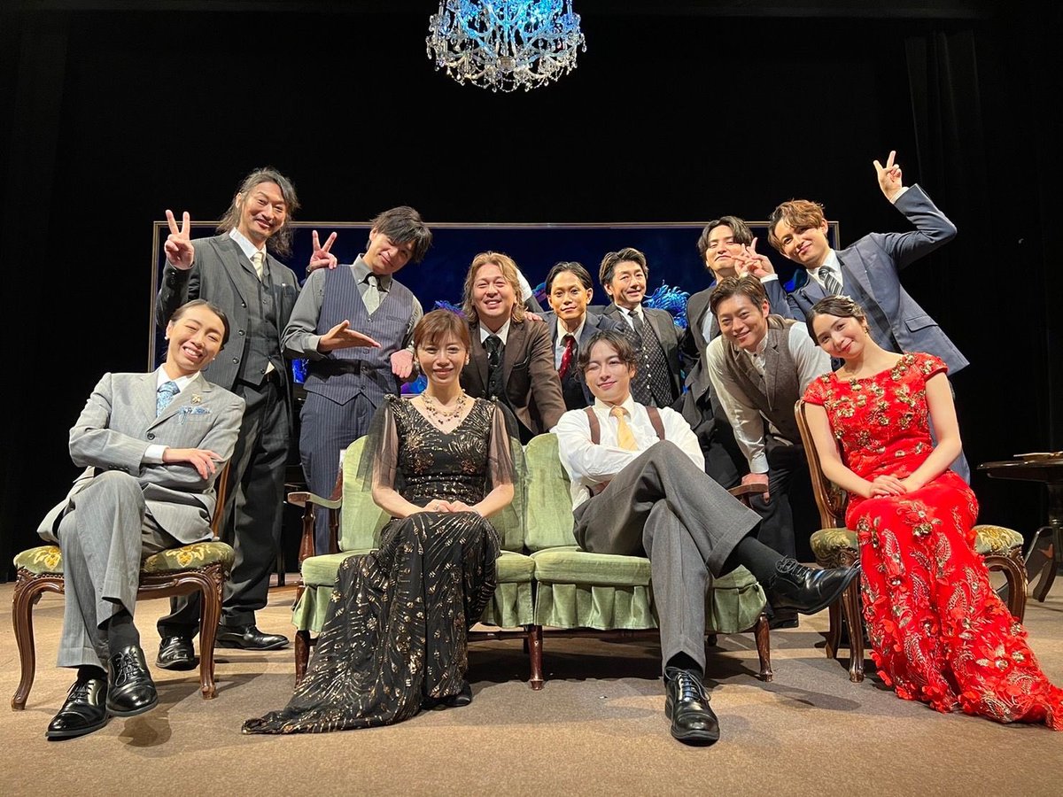 erika_denya's tweet photo. #舞台永魚 無事、千秋楽を迎えました！

水槽を前に、なんと呼んで
どこを振り返りたいと思うかな？🐠

出会ってくださった皆様、
ありがとうございました🪷

またどこかで会えますように！ https://t.co/XZ25YYizQJ