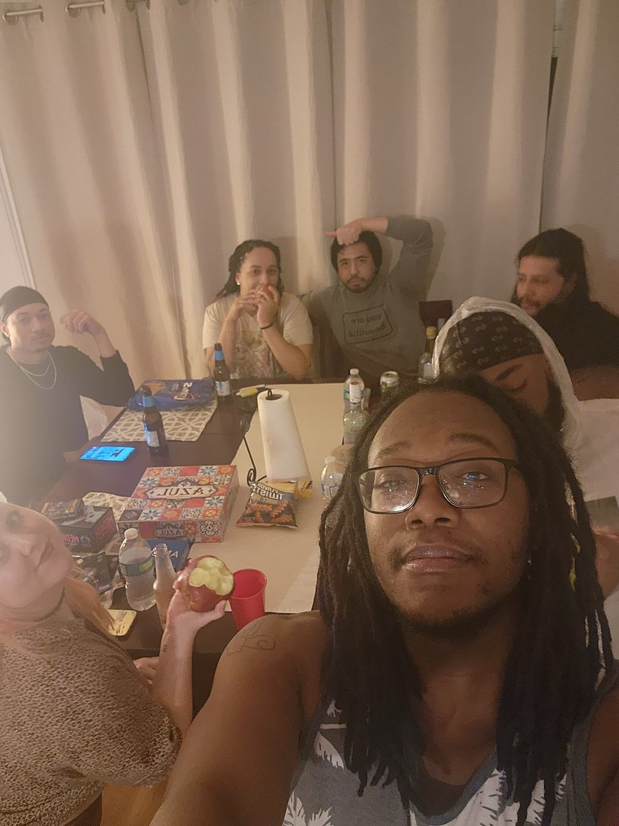 AFintastic's tweet photo. Best October of my life 💜 https://t.co/wZdv5gCo8U