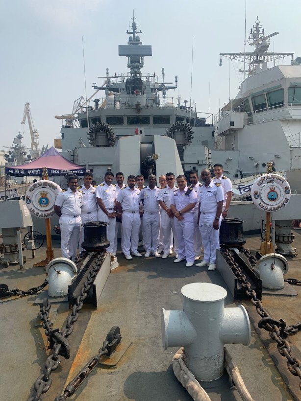 IN_ASW_School's tweet image. 11 Officers from FFCs undergoing Long ASW International Course visited @IN_HQENC  @IN_Satavahana.Trainees attended short capsule on Submarine Escape Training,visited INS Kamorta &amp;amp; Submarine INS Vagir. They also visited Submarine &amp;amp; Sea Harrier museum
#TrainingInProgress
@IN_HQSNC