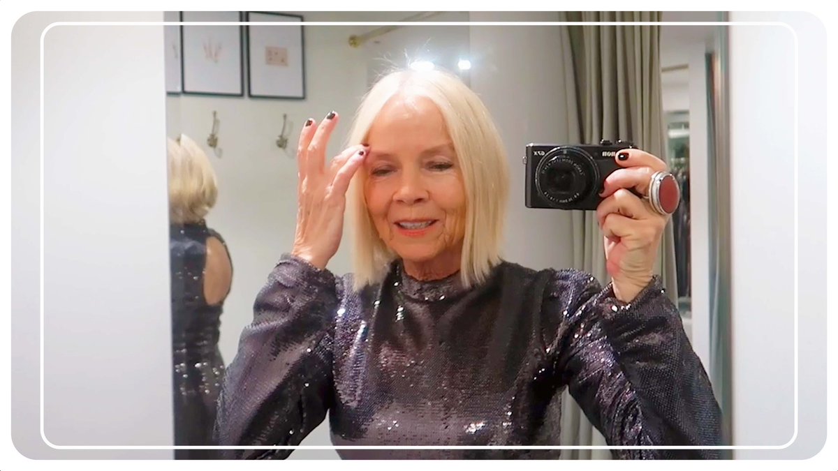 Sometimes you have to confront your fears… Watch here: youtu.be/lf6AzVkFRLo 

@beautypie @MVanClarke @MaryleboneVllge #chicfashion #maturebeauty #londonlife #radiopresenter #celebrityhairstylist #autumnfashion #cutebulldog #Britishfashion #Coventgarden