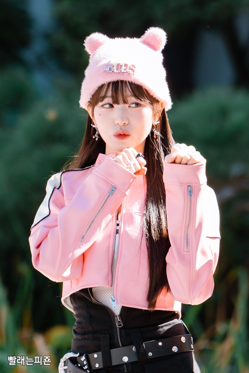 대전의 자랑과.. 홀리쉿... 
당신은 인간이 맞습니까?

#아이브 #안유진 #장원영