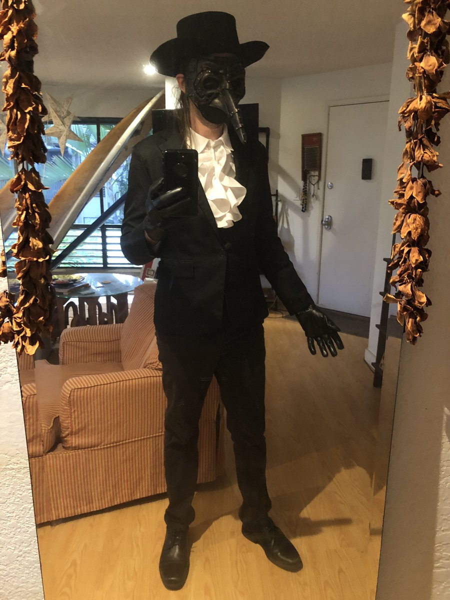 The doctor will see you now.