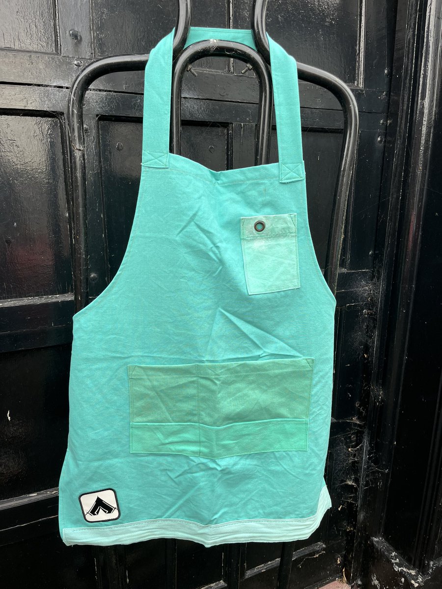 Aprons are here! 

Made from old tents, our #canvas products are really popular! 

#oldtents #patroltent #apron #bbq #workshop #scoutbag #aromaofcamp 

oldtents.co.uk