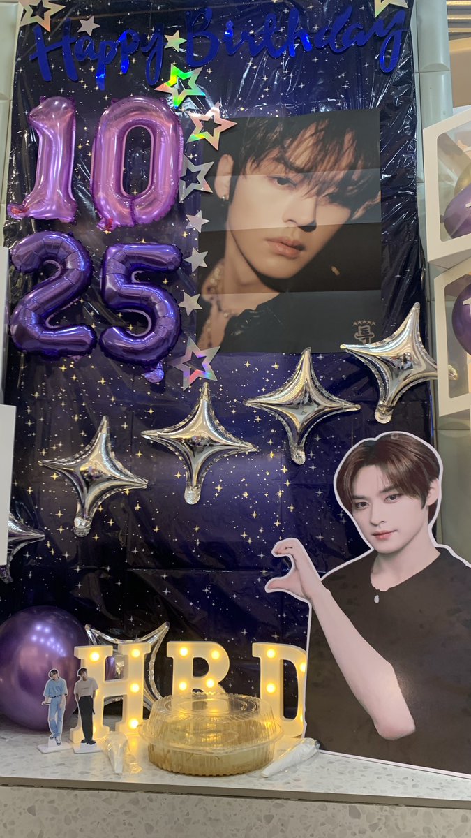 yeon_lexx's tweet photo. Sana masaya ka na, may pudding ka na Leeknow HAHAHAHA!

@StayForSKZPH 
#OurSpecialStarLeeKnow
#StrayKids #스트레이키즈리노 
#Leeknow #리노 https://t.co/NvOiWLmY28