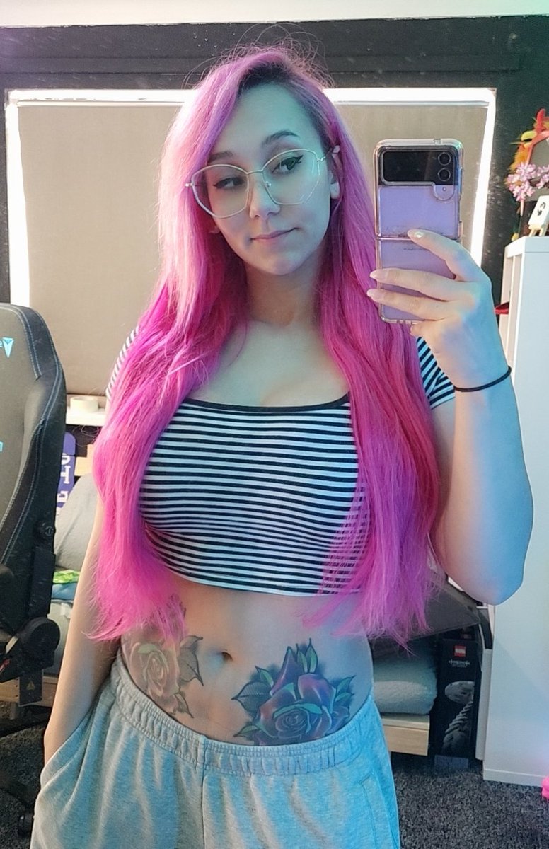 𝐓𝐨𝐫𝐢 tweet media