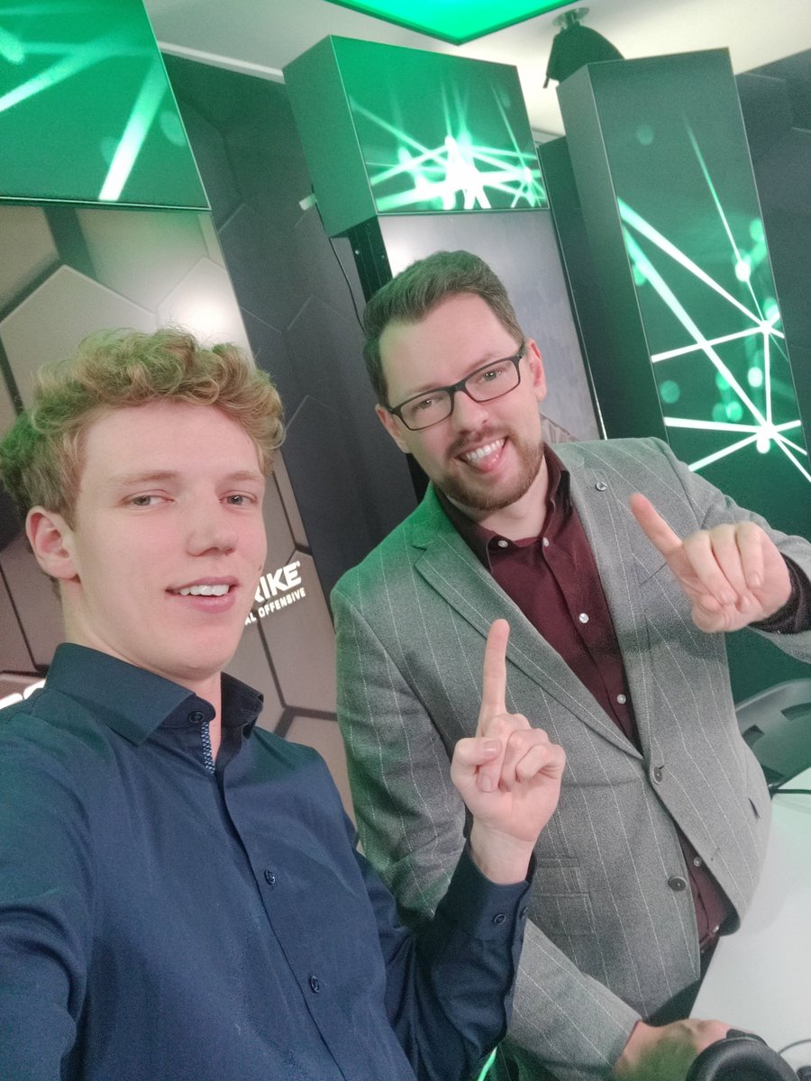 Valentin Liebl (@stormrak3r) on Twitter photo 1:1
<a href="/Complexity/">Complexity</a> vs <a href="/FaZeClan/">FaZe Clan</a>
Das Grand Final der #IEM jetzt live auf <a href="/SPORT1eSports/">sport1 ESPORTS & GAMING</a> mit dem lieben <a href="/Telvozzzar/">telvozzzar 🏙️</a> 1:1
<a href="/Complexity/">Complexity</a> vs <a href="/FaZeClan/">FaZe Clan</a>
Das Grand Final der #IEM jetzt live auf <a href="/SPORT1eSports/">sport1 ESPORTS & GAMING</a> mit dem lieben <a href="/Telvozzzar/">telvozzzar 🏙️</a>