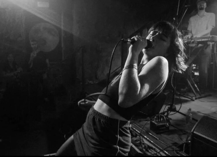 Last Apollo tweet media