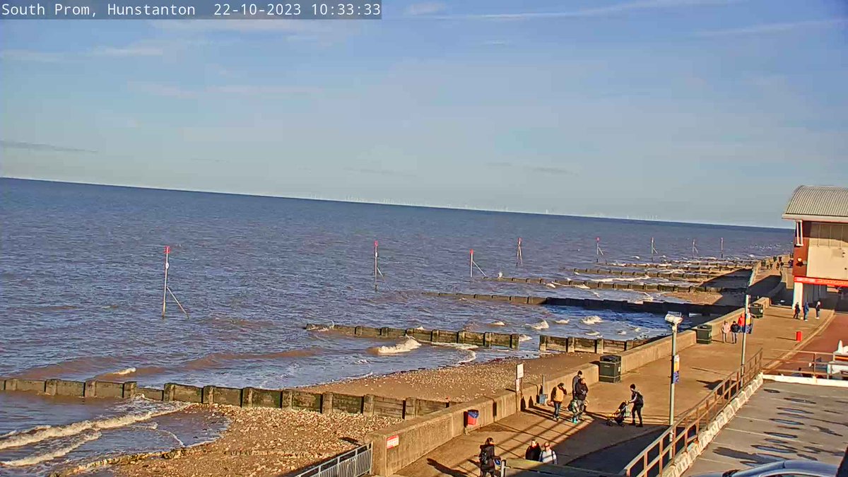 HunstantonCams's tweet photo. What a difference a day makes 😎
👉 https://t.co/6g2fOkqEpP
#WhatStorm #AutumnSunshine #Hunstanton #SunnyHunny #HunstantonWebcams #Norfolk #NorfolkCoast #LoveWestNorfolk #ExploreWestNorfolk https://t.co/3pUquQ8T3x